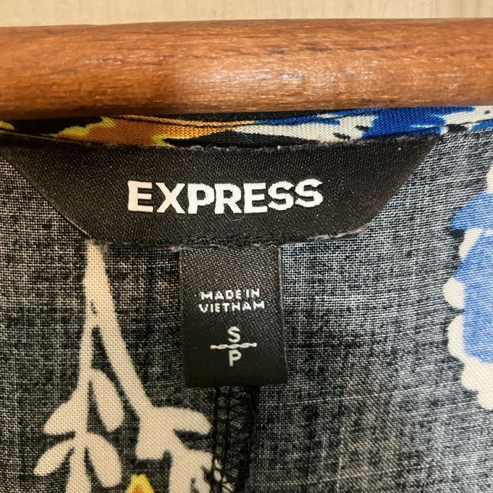 Express mini dress, long sleeve, V-neck, excellent condition, small - Picture 3 of 4